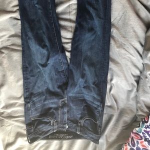 dark blue American eagle jeans